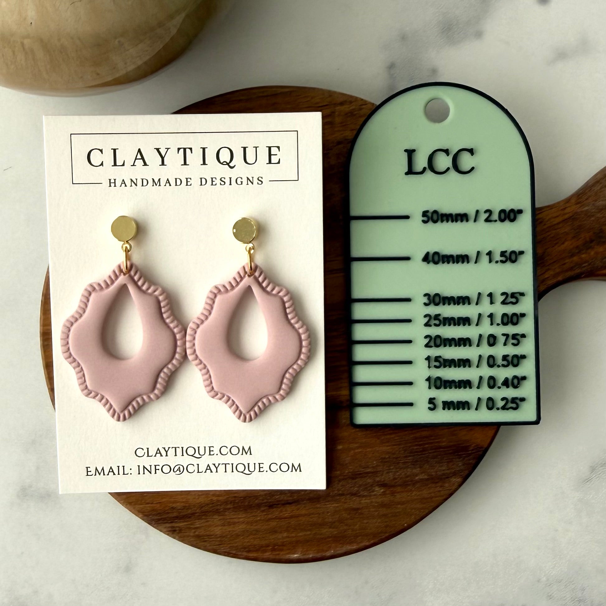 Elegant Embossed Pink Earring